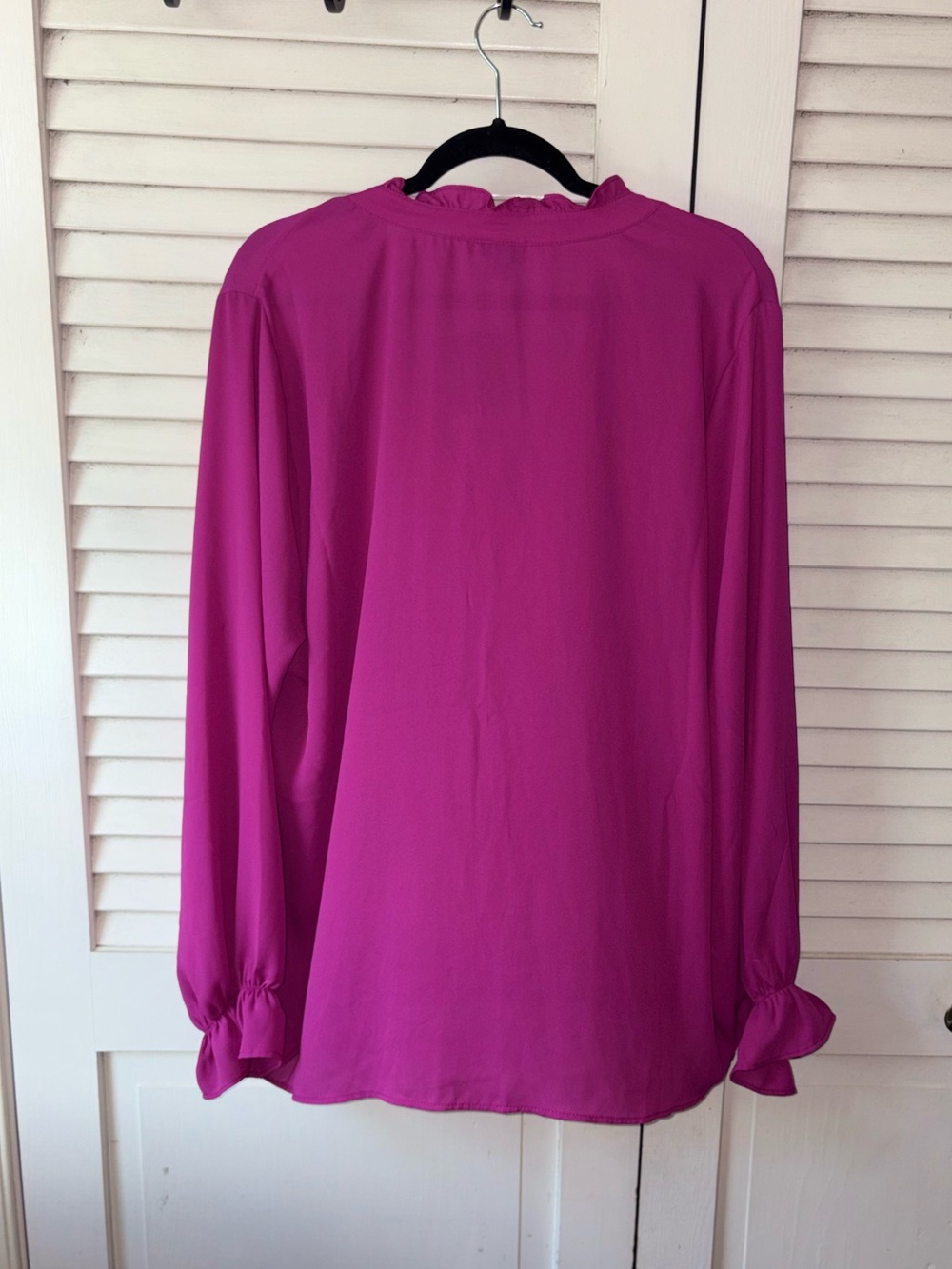 NWT Torrid Georgette Button Down Blouse 2X Vivid Viola Ruffle Neck Plus78krf\u7/ - Picture 4 of 5